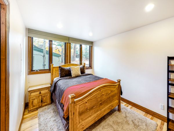 Aspen Home 1010516