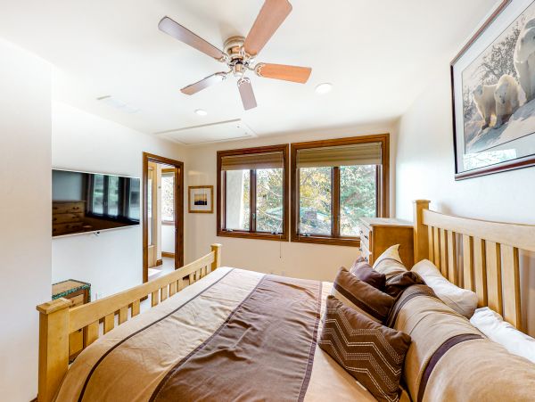 Aspen Home 1010516