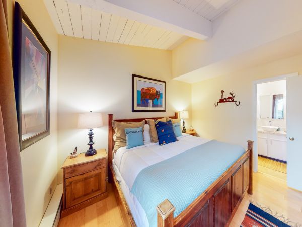 Aspen Home 1010518