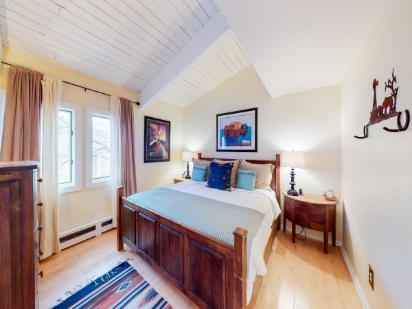 Aspen Home 1010518