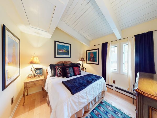 Aspen Home 1010518