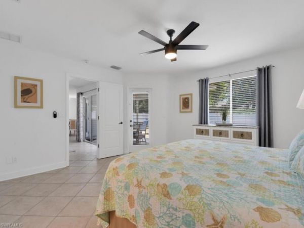 Naples Home 1010520