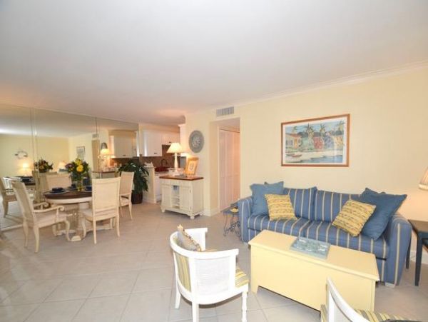 Naples Condo 1010523