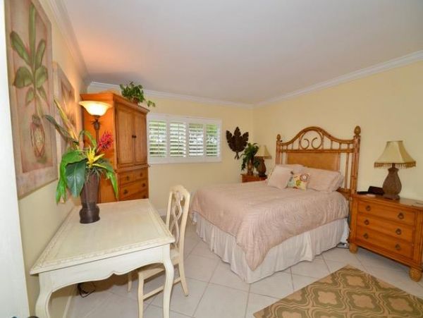 Naples Condo 1010523