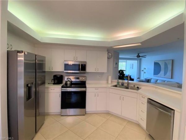 Naples Condo 1010525