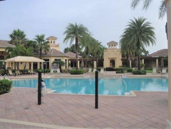 Naples Home 1010528