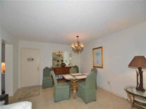 Naples Condo 1010529