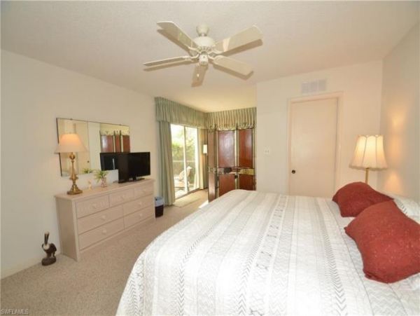 Naples Condo 1010529