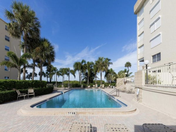 Longboat Key Full Gulf View Beach Condo 2 Bedrooms Plus Office