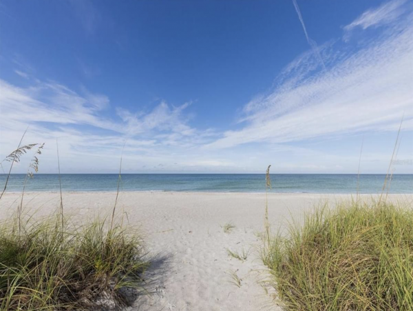 Longboat Key Full Gulf View Beach Condo 2 Bedrooms Plus Office