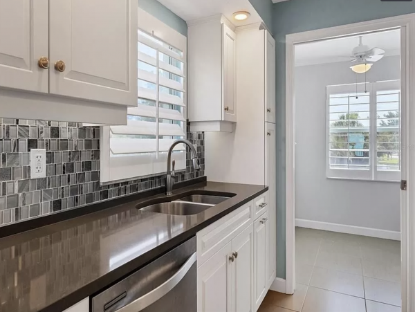 Longboat Key Full Gulf View Beach Condo 2 Bedrooms Plus Office
