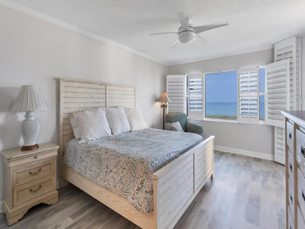 Longboat Key Full Gulf View Beach Condo 2 Bedrooms Plus Office