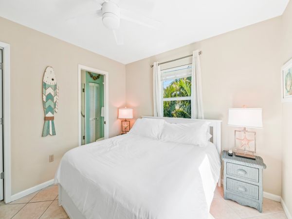 Anna Maria Vacation Home with Pool & Spa Sleeps 10 Guests