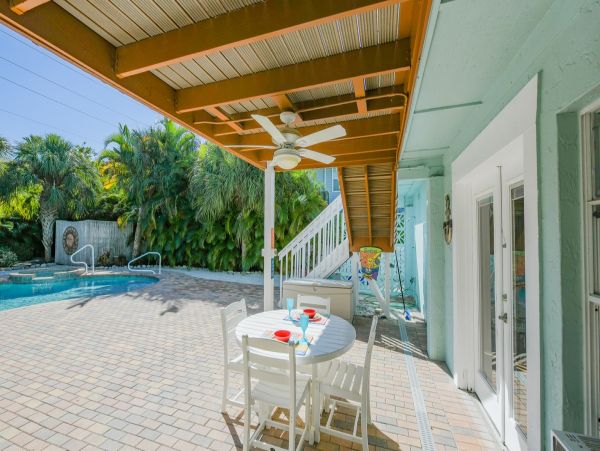 Anna Maria Vacation Home with Pool & Spa Sleeps 10 Guests