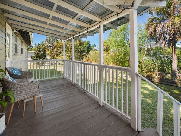 DOWNTOWN NAPLES LOVELY VACATION HOME