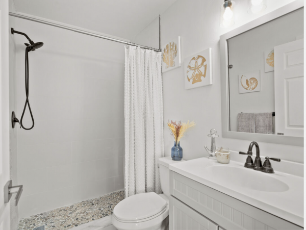 DOWNTOWN NAPLES LOVELY VACATION HOME