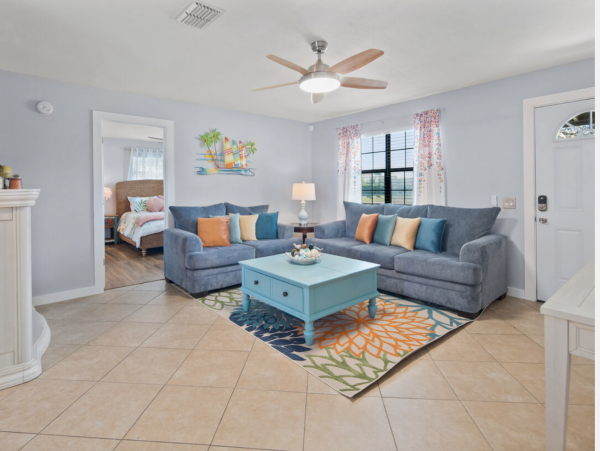 DOWNTOWN NAPLES LOVELY VACATION HOME
