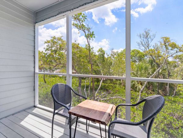 Beautiful 2 Bedroom Condo in Longboat Key Sleeps 4