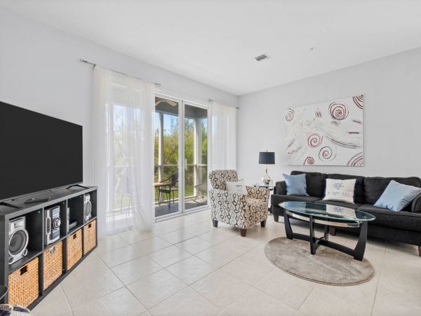 Beautiful 2 Bedroom Condo in Longboat Key Sleeps 4