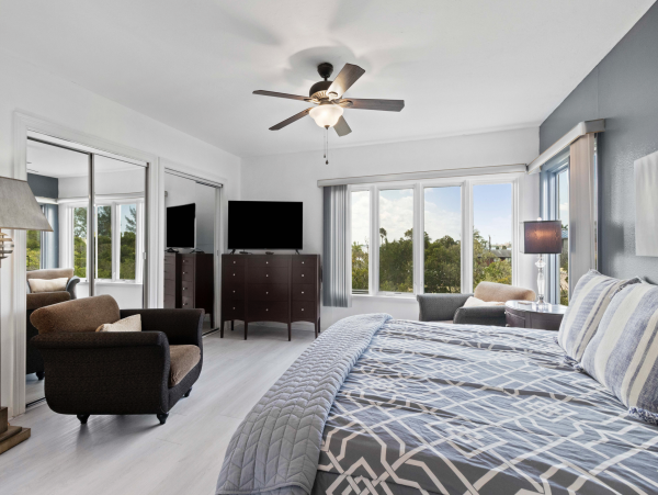 Beautiful 2 Bedroom Condo in Longboat Key Sleeps 4