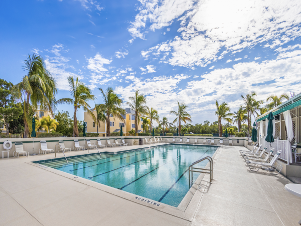 Beautiful 2 Bedroom Condo in Longboat Key Sleeps 4