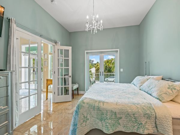 Luxury Anna Maria Vacation Home Private Pool Close to Beach