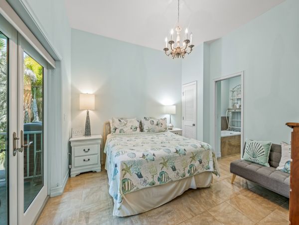 Luxury Anna Maria Vacation Home Private Pool Close to Beach