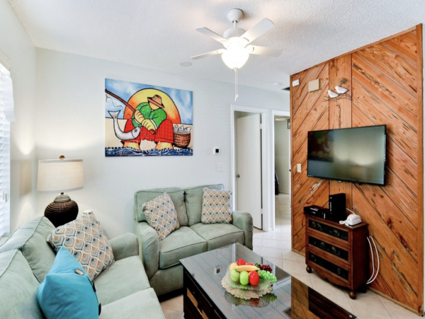 Anna Maria Island Vacation Duplex Three Bedroom with Pool