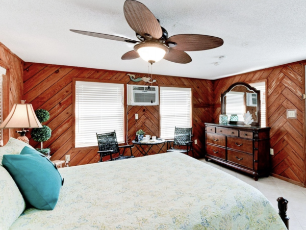 Anna Maria Island Vacation Duplex Three Bedroom with Pool