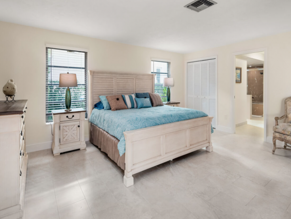 Marco Island 5 Bedroom Home with Pool & Amazing Views