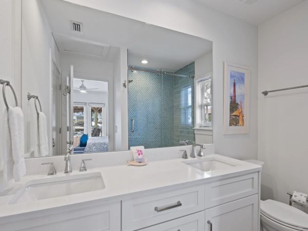 Beautiful Anna Maria Vacation Home with Pool & Canal Views