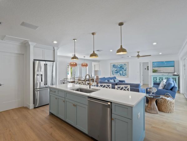 Beautiful Anna Maria Vacation Home with Pool & Canal Views
