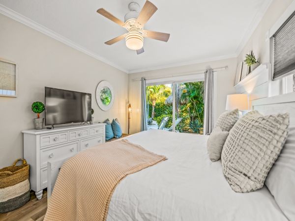 Anna Maria Island Holmes Beach Home 1010551