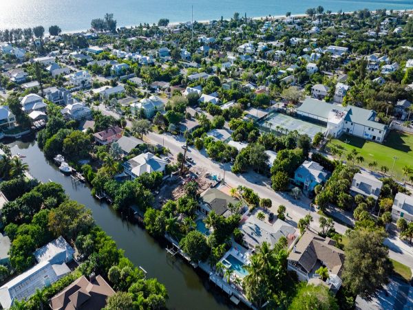Anna Maria Island Holmes Beach Home 1010551