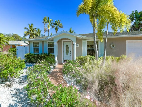 Anna Maria Island Holmes Beach Home 1010551