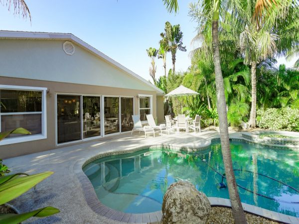 Anna Maria Island Holmes Beach Home 1010551