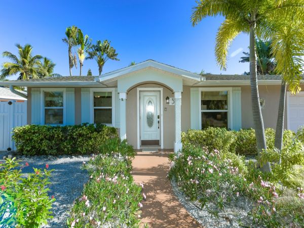 Anna Maria Island Holmes Beach Home 1010551