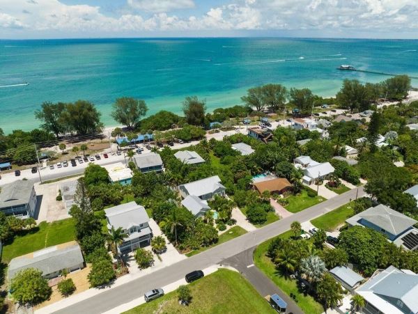 Anna Maria Island Vacation Pool Home