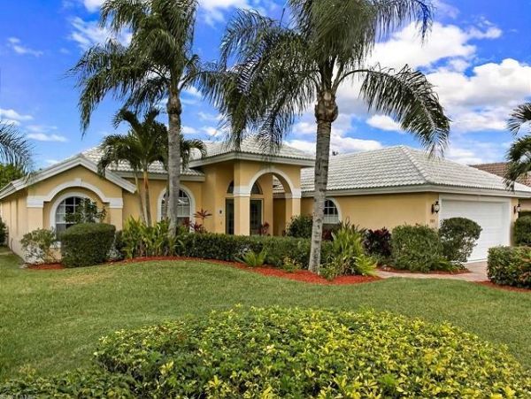 Naples Home 1010554