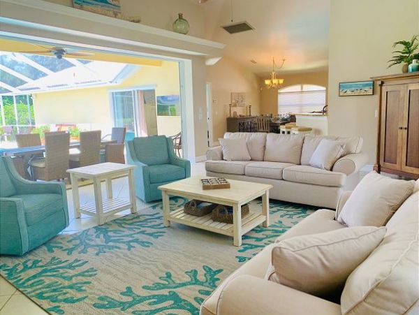 Naples Home 1010554