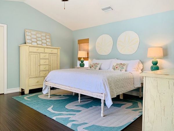 Naples Home 1010554