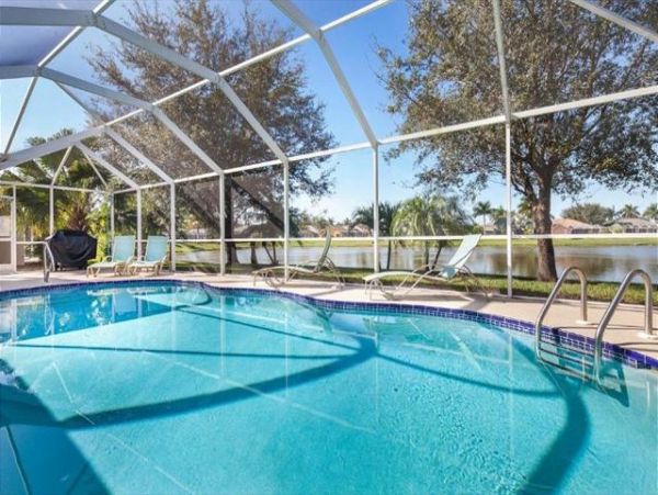 Naples Home 1010558