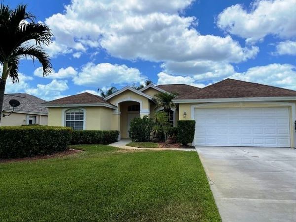 Naples Home 1010558
