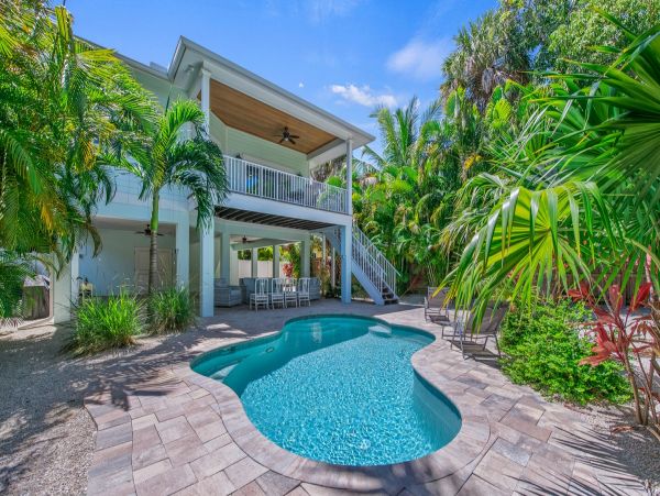 Anna Maria Coastal Vacation Pool Home Sleeps 8 Guests