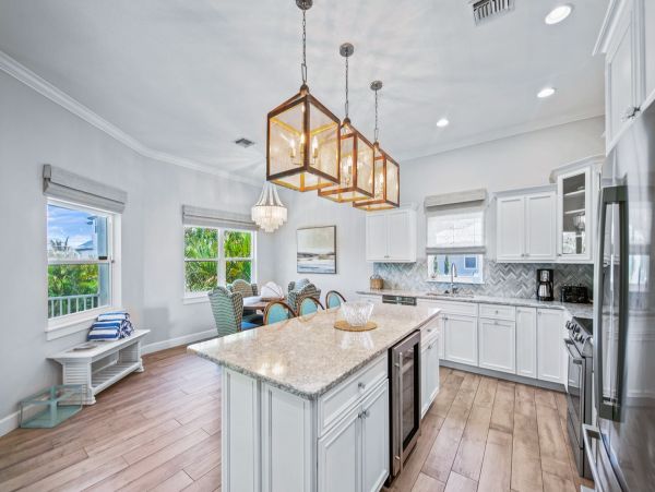 Anna Maria Coastal Vacation Pool Home Sleeps 8 Guests