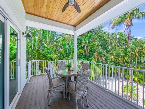 Anna Maria Coastal Vacation Pool Home Sleeps 8 Guests