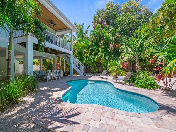 Anna Maria Coastal Vacation Pool Home Sleeps 8 Guests
