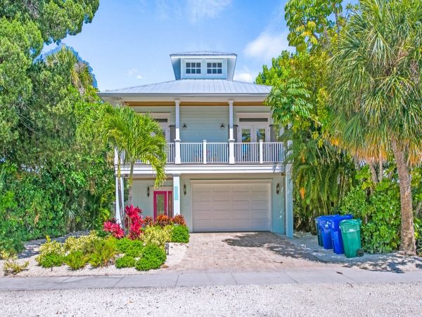 Anna Maria Coastal Vacation Pool Home Sleeps 8 Guests