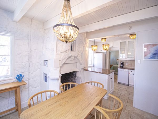 Charming Island Escape: A Classic 