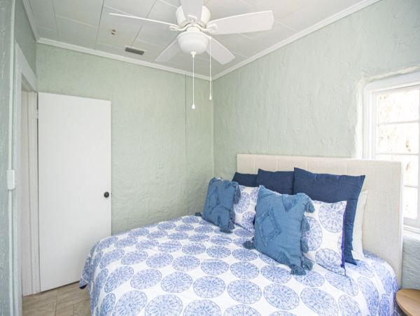Charming Island Escape: A Classic 